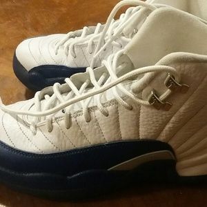 Jordan 12's
